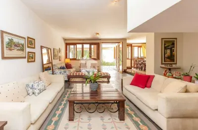 Casa tipo para venda em chácara monte alegre com 4 quartos, sendo 4 suítes, 482m²