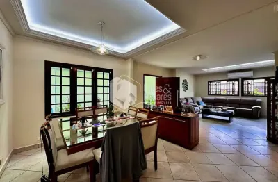 Sobrado para venda e locação em campo belo com 3 quartos, sendo 3 suítes, 219m²