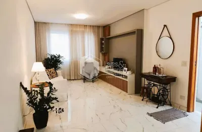 Sobrado impecável à venda com 250 m², 3 dorms (1 suíte), cozinha integrada com área gourmet, móveis