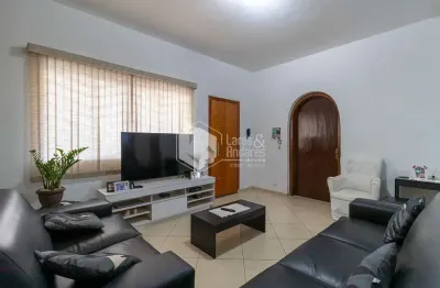 Sobrado para venda em chácara inglesa com 4 quartos, sendo 1 suíte, 181m²
