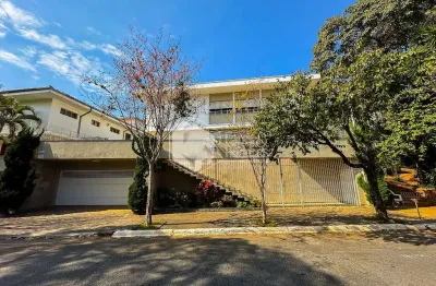 Casa tipo para venda em pacaembu com 3 quartos, sendo 1 suíte, 384m²