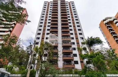 Apto à venda, com 154m², 4 quartos (1 suíte), sacada envidraçada, piso em porcelanato e planejados