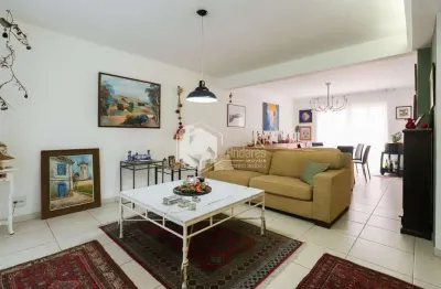 Casa para venda em Vila Cordeiro com 3 quartos, sendo 1 suíte , 164m²