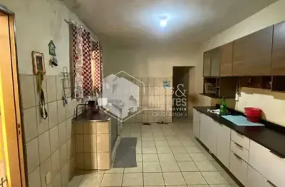 Casa para venda em Itaquera com 4 quartos, sendo 2 suítes , 160m²