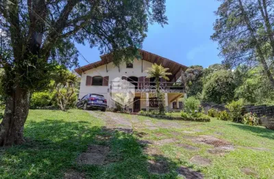 Casa para venda em Chácara Santo Hubertus com 4 quartos , 277m²