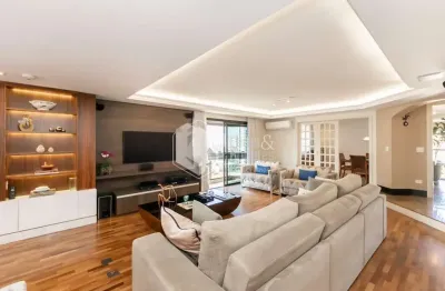 Duplex para venda em Mirandópolis com 4 quartos, sendo 2 suítes , 226m²