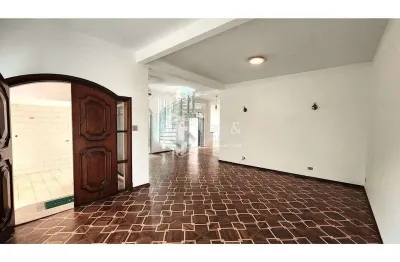 Casa à venda 4 Quartos 2 Suites 2 Vagas 218M² Mirandópolis São Paulo - SP