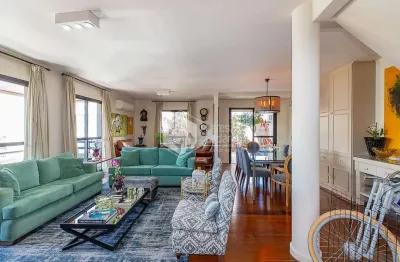 Duplex para venda em Vila Andrade com 4 quartos, sendo 2 suítes , 233m²