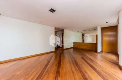 Duplex para venda em Indianópolis com 3 quartos, sendo 3 suítes , 198m²