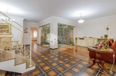 Casa para venda em Vila Formosa com 5 quartos, sendo 2 suítes , 250m²