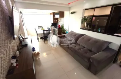 Apto a venda com 76m² 3 dorm (sendo 1 suíte) 2 vagas com plajejado e sacada envidraçada com churras