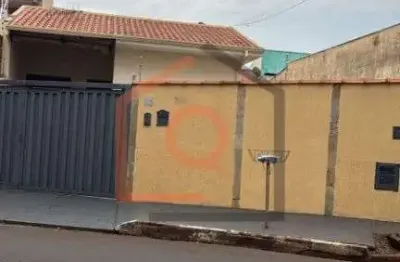 Casa com 3 quartos à venda na Rua Domingos Zanin, 449, Jardim Ártico, Araraquara