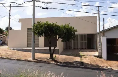 Casa com 4 quartos à venda na rua américo danielli, 334, parque laranjeiras, araraquara, 256 m2 por r$ 420.000