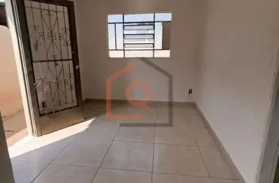 Casa com 2 quartos à venda na avenida santa catarina, 857, jardim brasil (vila xavier), araraquara, 159 m2 por r$ 230.000