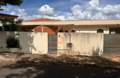 Linda casa a venda em araraquara - 3 dormitorios, 2 banheiros, 3 vagas na garagem