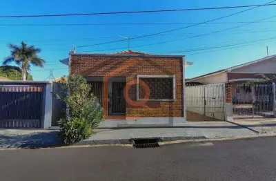 Casa com 2 quartos à venda na rua américo passeto, 83, centro, araraquara, 200 m2 por r$ 300.000