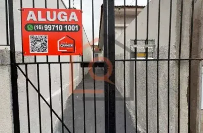 Casa com 1 quarto para alugar na Avenida Advogado Bernardino Arantes de Almeida, 824, Jardim Santa Lúcia, Araraquara por R$ 973