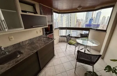 Apartamento locação temporada 3 quartos quadra mar balneário camboriú