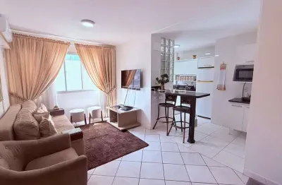 Locação temporada: ed acácias quadra mar 2 quartos, sendo 1 suíte centro balneário camboriú