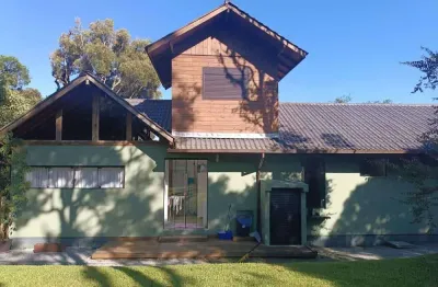 Casa com 3 quartos à venda na Rua Condomínio Rural Lago Negro, Rancho, 26, Centro, Rancho Queimado, 196 m2 por R$ 990.000