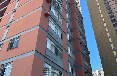 Excelente apartamento na pituba no parque júlio cesar