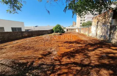 Terreno à venda na Rua Padre Vieira, Zona 07, Maringá