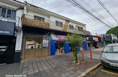 Sobrado com salão comercial e casa nos fundos na av. kakogawa