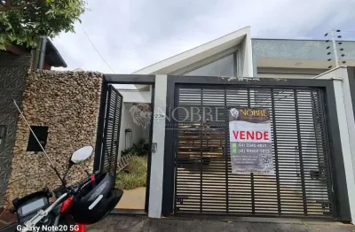 Casa com 2 quartos à venda na Rua Pioneiro José Garbieri, Jardim Tóquio, Maringá