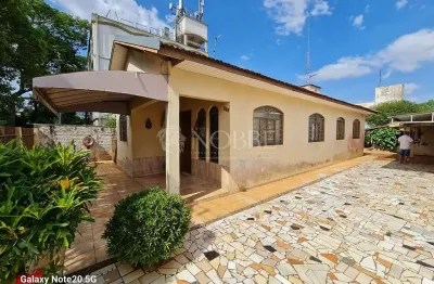 Casa com 6 quartos à venda na Rua João Paulino Vieira Filho, Jardim Alvorada, Maringá