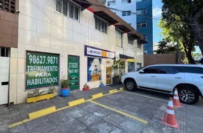 Prédio comercial no espinheiro com salas e kitnets – ideal para investir ou empreender