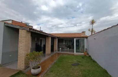 Chácara / sítio com 3 quartos à venda no Centro, Mairinque 