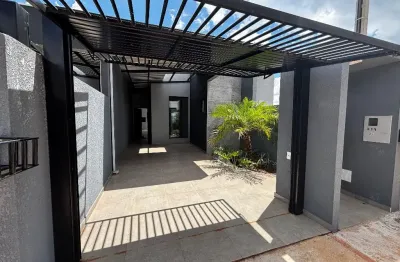 Linda casa com excelente acabamento em ótima localização vila pioneira