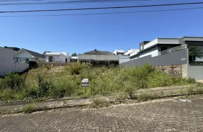 Terreno no jardim das hortênsias em frente a área verde