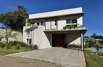 Casa espetácular e totalmente mobiliada no reserva do arvoredo