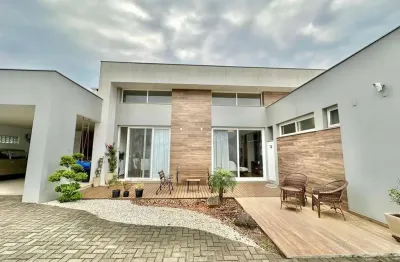 Casa com 3 quartos à venda na Avenida Leo Kraether, 2700, Country, Santa Cruz do Sul