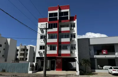 Apartamento com sacada próximo ao shopping santa cruz