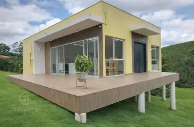 Casa com 3 dormitórios à venda, 135m² por R$ 990.000 - Villagio Monte Verde - Guararema/SP