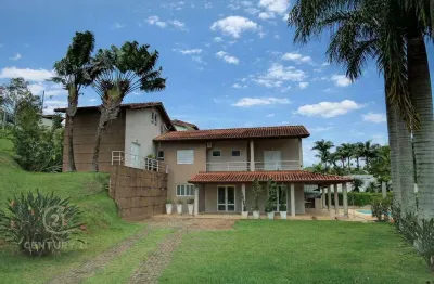 Casa com 4 Suítes à venda, 236m² por R$ 1.800.000 - Condomínio Residencial Alpes de Guararema - Guararema/SP