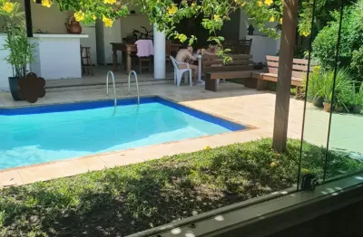 Barra da tijuca - condomínio santa mônica - casa confortável  com excelente planta, 4 espaçosas suítes