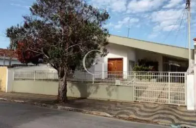 Casa á venda com excelente localização na vila nova (al)