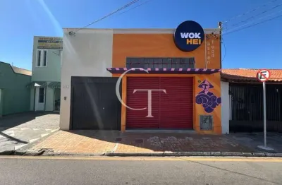 Casa ampla no centro com imóvel comercial alugado como renda extra