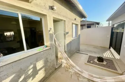 Casa reformada à venda em itu | vila gardiman | 2 dormitórios, suíte com closet, área gourmet e permuta