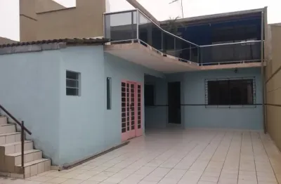 Casa com 3 quartos à venda na Travessa Ângelo Golin, 79, Sítio Cercado, Curitiba