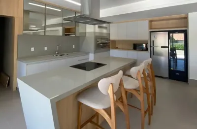 Apartamento novo com amplo lazer  - 2 quartos, suíte - sacada com churrasqueira - aquecimento á gás - pré instalação de ar condicionado  àreas de lazer:   - piscina aquecida coberta - piscina adulto e