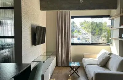 Apartamento 2 quartos com suíte, mobiliado, vista livre e sacada integrada próximo ao centro