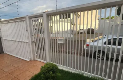 Casa à venda na Rua Manoel Secco Tomé, 163, Jardim dos Estados, Campo Grande