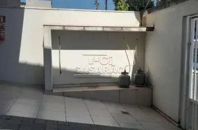 Apartamento  2 quintais  á 10 mts do centro de  vila .marina santo andré
