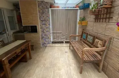 Apartamento térreo -com quintal -bairro santa maria
