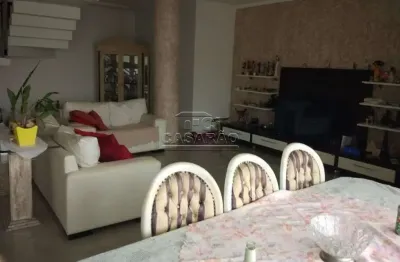 Casa com 3 quartos à venda no Osvaldo Cruz, São Caetano do Sul 