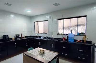 Casa no centro do Pechincha independente, próximo a comercio e condução